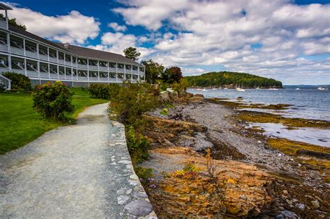 The opposite is true for, Wednesday, which is usually the most expensive day. . Cheap hotels in maine